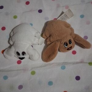 Vintage 1997 Pound Puppies Set Of 2 Miniature Plush White & Tan Long Ears